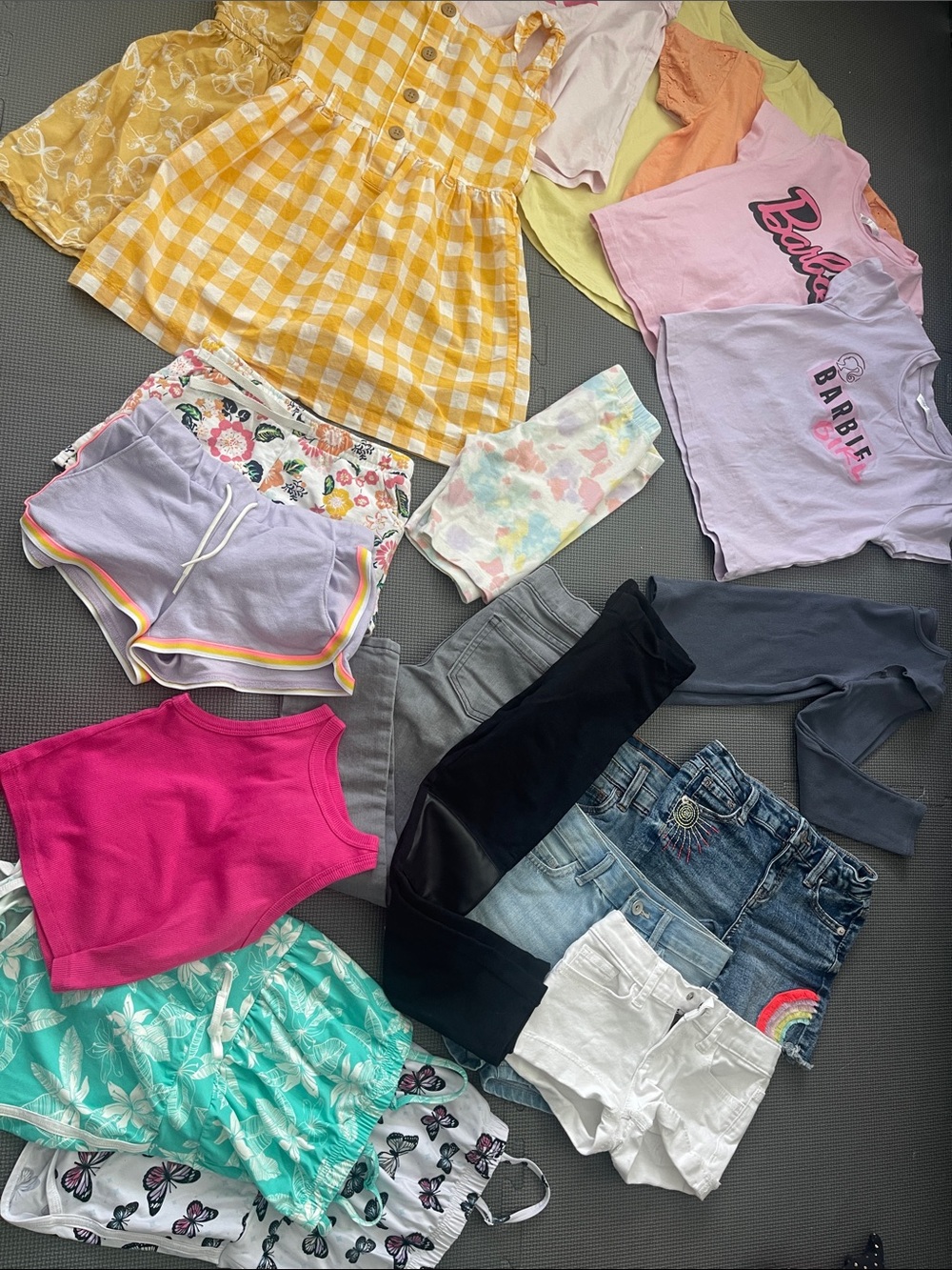 20 pcs Girls Clothes 6-7 yrs dresses jeans shorts leggings tops t shirt Barbie